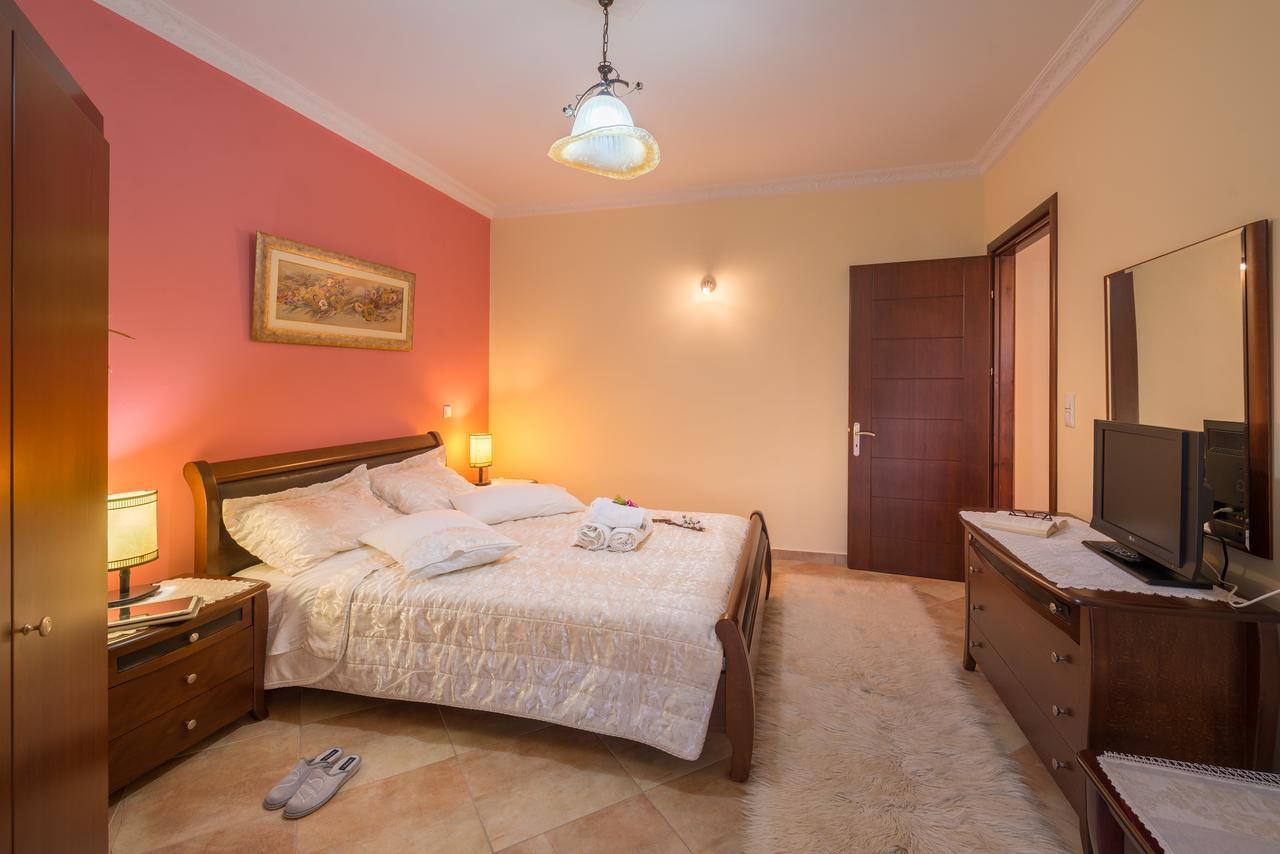 Hotel Eirini Gliki Exterior photo