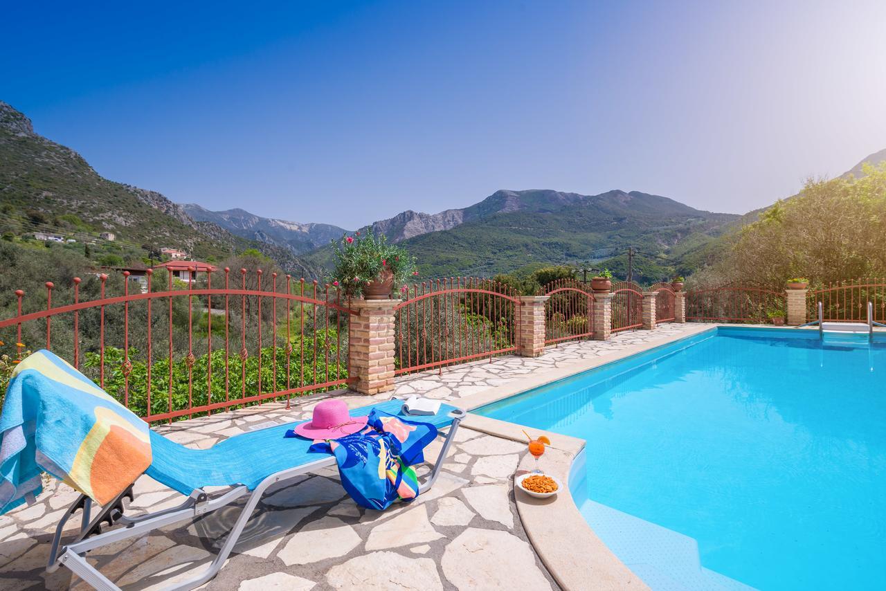 Hotel Eirini Gliki Exterior photo