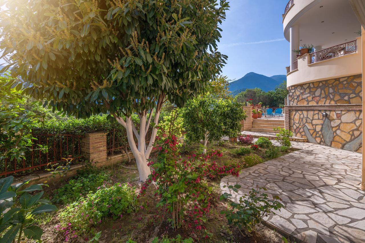 Hotel Eirini Gliki Exterior photo